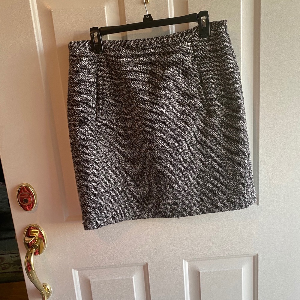 Tweed skirt